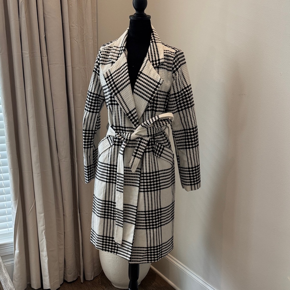 SHEIN Black and White Plaid Coat